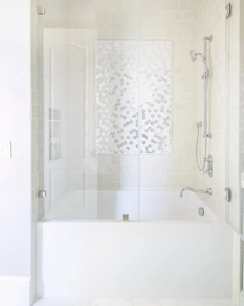 Soaking Tub Shower 