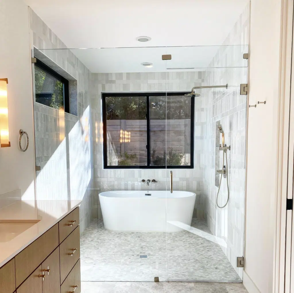 Soaking Tub Shower 