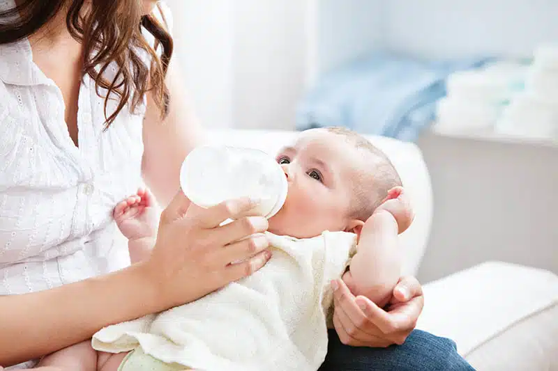 Feeding Essentials Checklist For Your Newborn Baby