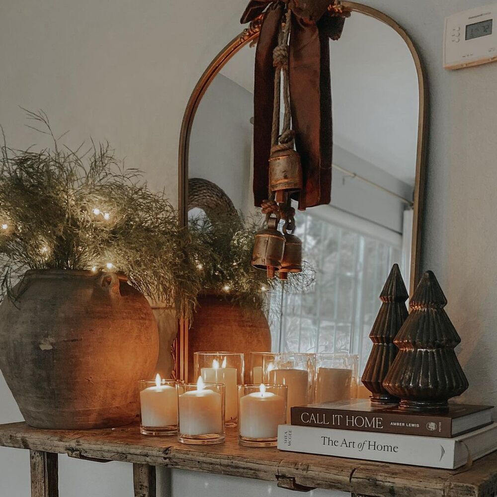 Christmas Entryway Table Decor 