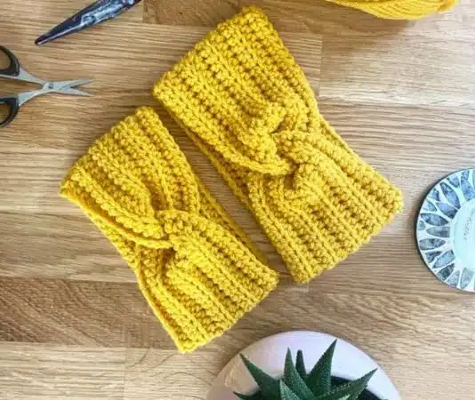 Quick Crochet Headbands For Beginners [Free Crochet Patterns]