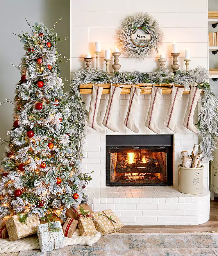 Fireplace with stockings and Christmas tree