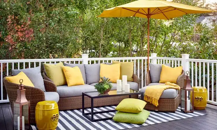 25 Colorful Backyard Decor Ideas to Refresh Your Porch or Patio