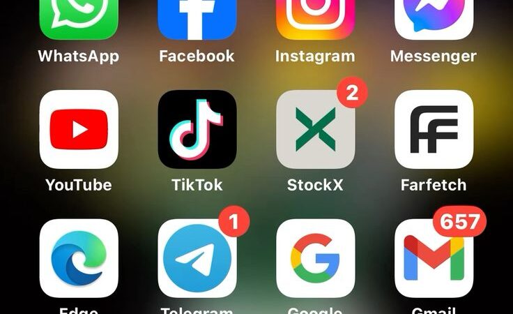 The Art of iPhone Icons: Turning Your Home Screen Into a Masterpiece