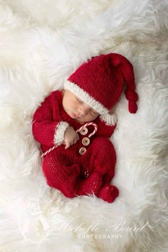 Adorable Christmas Baby Photoshoot Ideas to Capture the Holiday Spirit