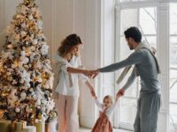 Christmas Family Photo Outfit Ideas for a Festive Look