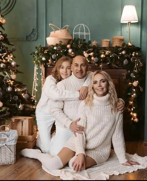 Christmas Family Photo Outfit Ideas