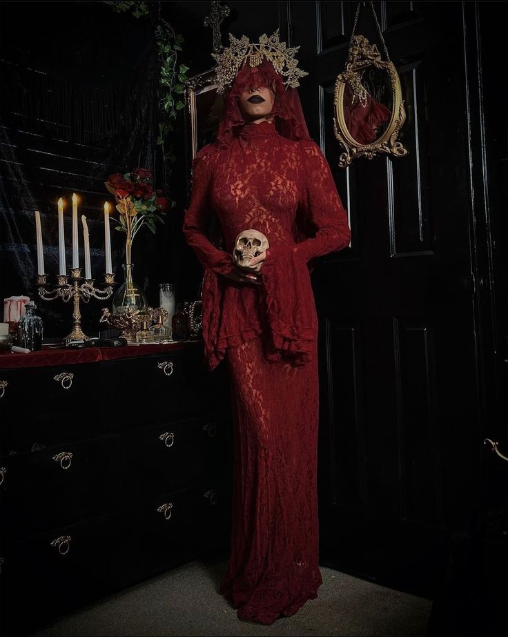 Dark Gothic Wedding Dress Inspo