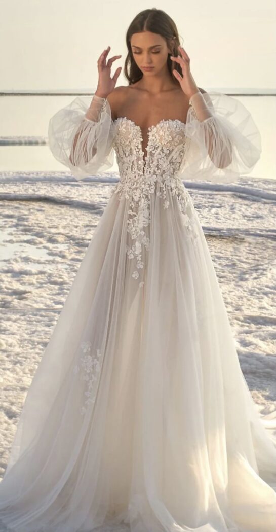 Fairy Tale Wedding Dresses That Make You Feel Royal