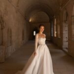 Long Sleeve Wedding Dresses Are Always in Style for Timeless Beauty