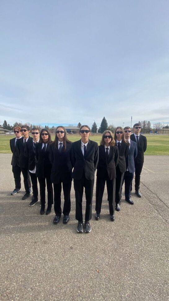 Men In Black Couple Costume Creative Ideas