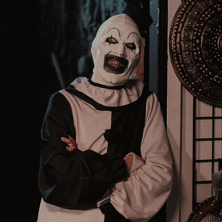 Art the Clown Terrifier Will Leave You Sleeping with the Lights On