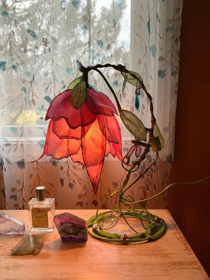 Bring Nature Indoors with These Elegant Flower Lamp Designs