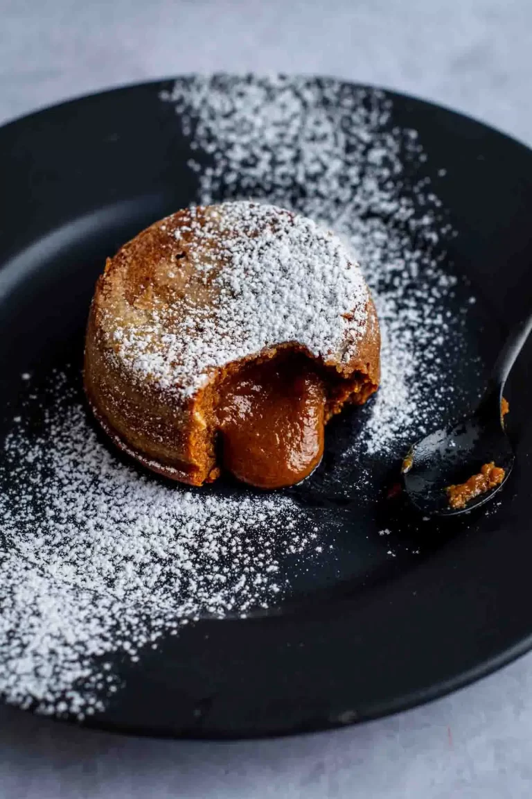 Dulce-de-Leche-Lava-Cakes