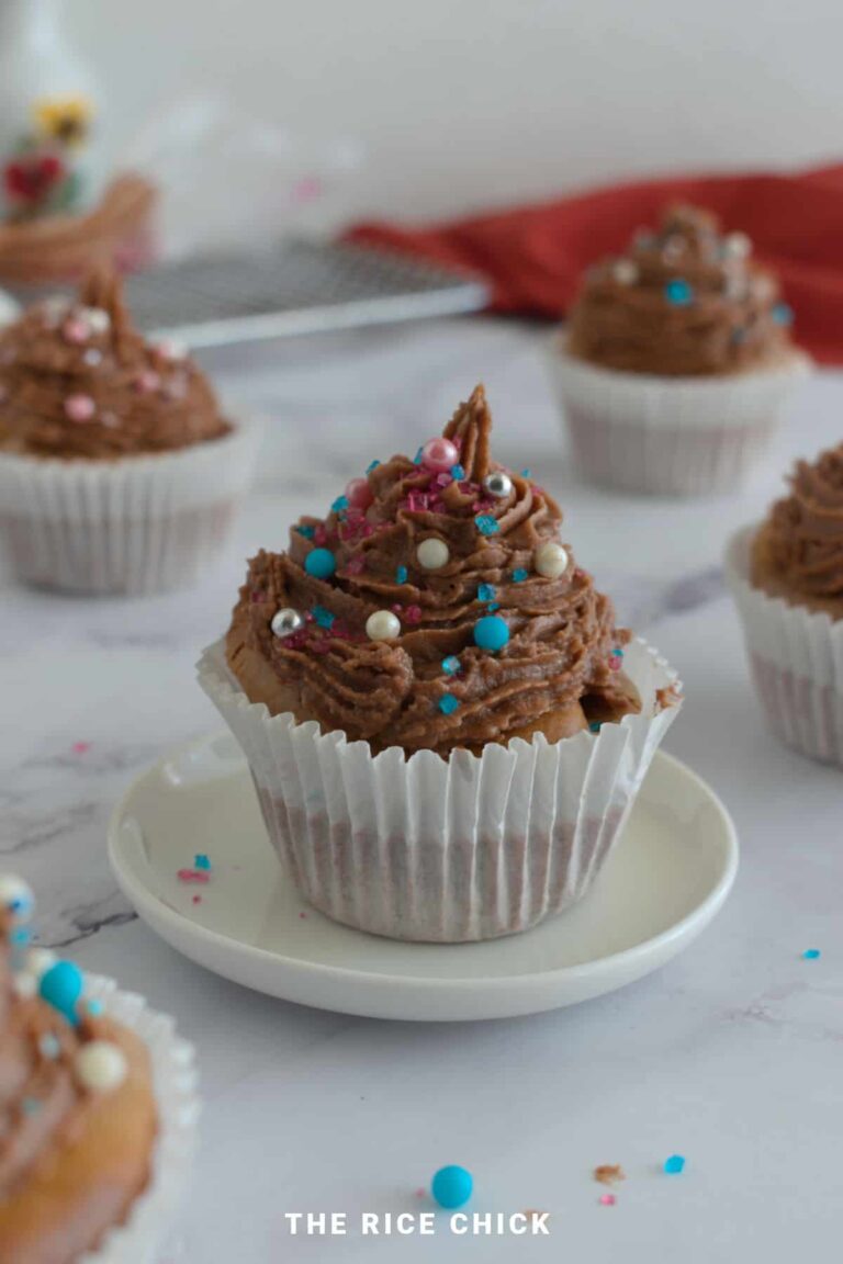 chocolate-mochi-cupcakes