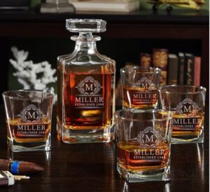 good valentines day gifts personalized whiskey decanter set