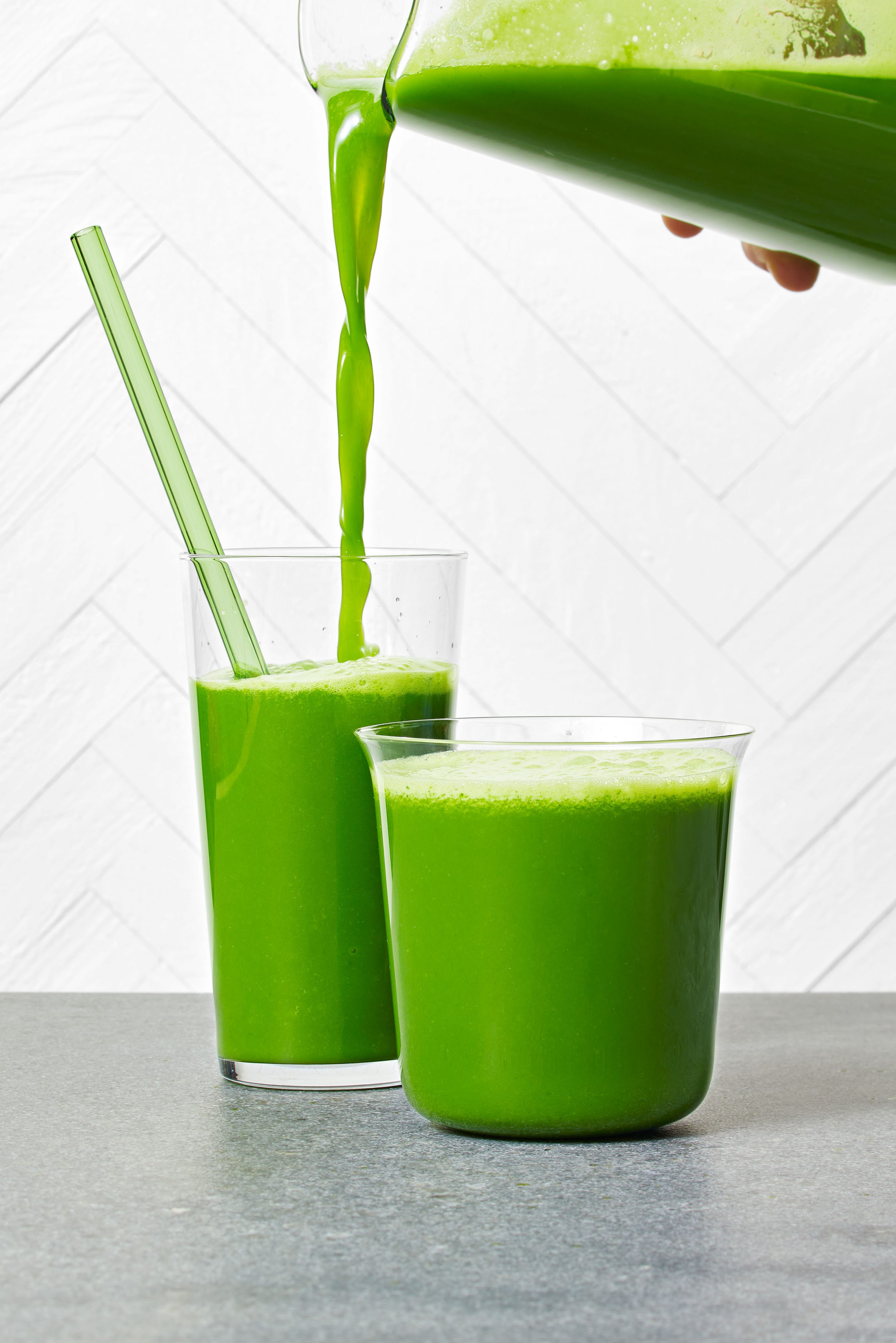 green juice in a glass