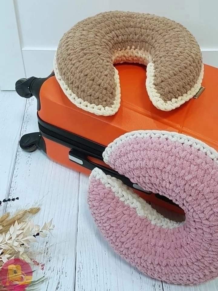 crochet travel neck pillow