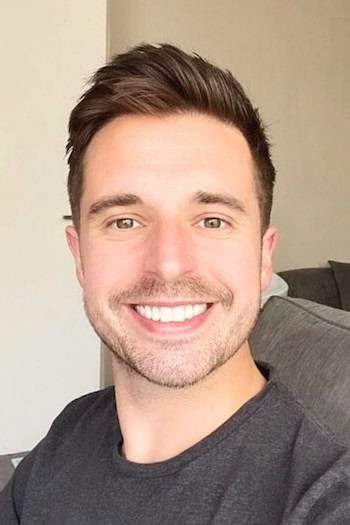 Short Quiff with Taper Men's Haircut