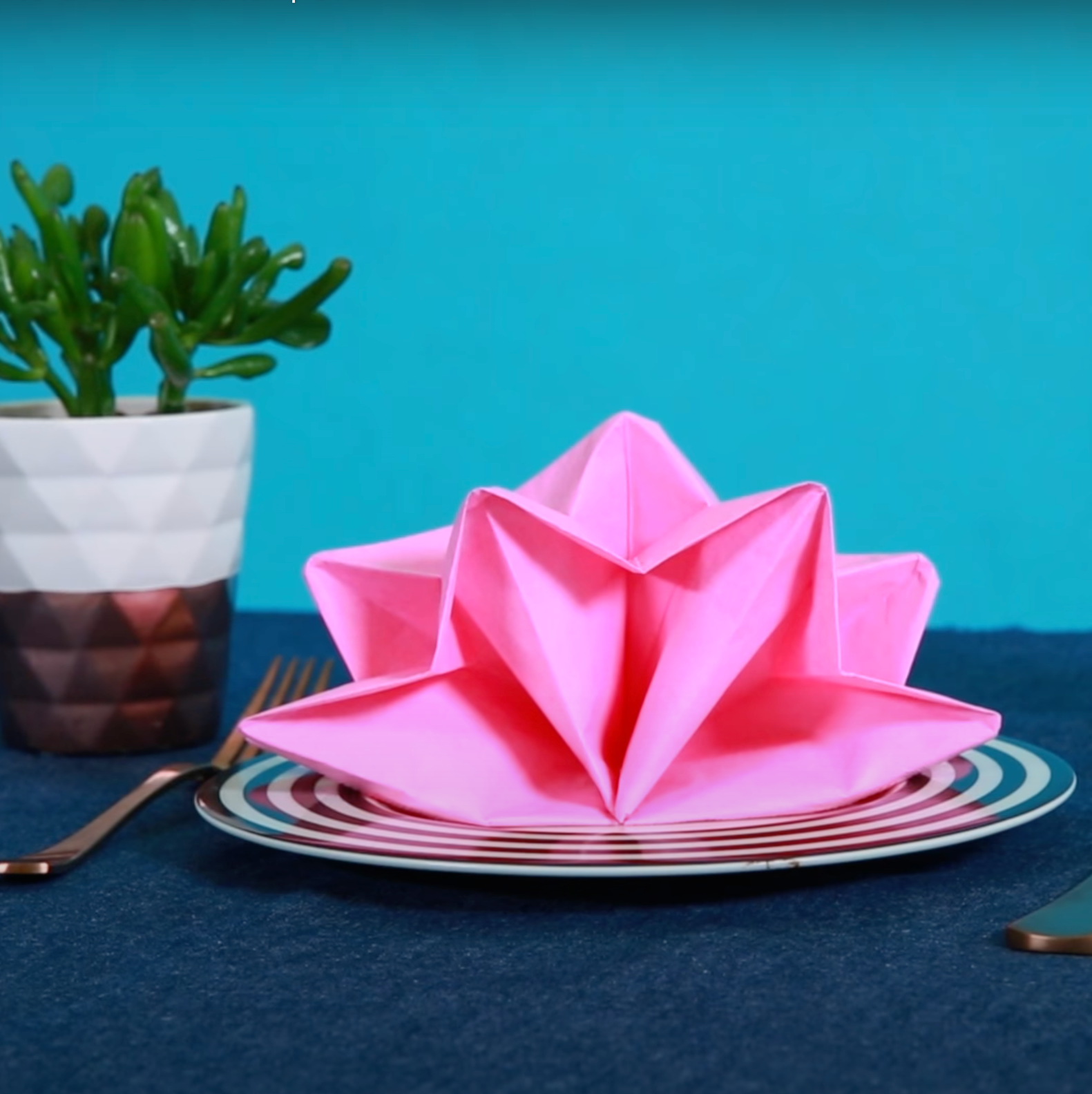 Double Star Napkin, Pink double star napkin, pink